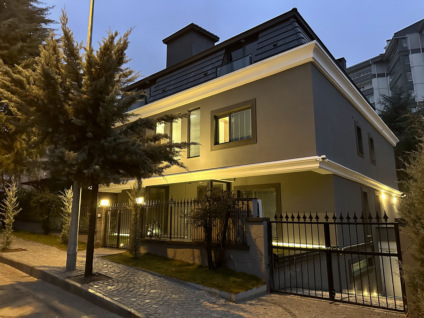 MAßGESCHNEIDERTES VILLENDESIGN IN ÜMİTKÖY