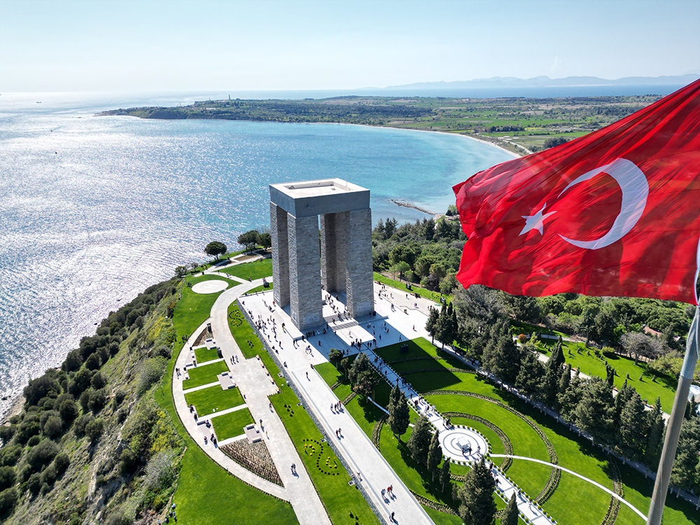 PROJEKT FÜR DIE LANDSCHAFTSGESTALTUNGS- UND RESTAURIERUNGSARBEITEN AM DENKMAL DER MÄRTYRER VON ÇANAKKALE
