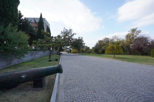 PROJEKT FÜR DIE LANDSCHAFTSGESTALTUNGS- UND RESTAURIERUNGSARBEITEN AM DENKMAL DER MÄRTYRER VON ÇANAKKALE