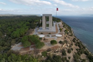 PROJEKT FÜR DIE LANDSCHAFTSGESTALTUNGS- UND RESTAURIERUNGSARBEITEN AM DENKMAL DER MÄRTYRER VON ÇANAKKALE