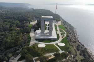 PROJEKT FÜR DIE LANDSCHAFTSGESTALTUNGS- UND RESTAURIERUNGSARBEITEN AM DENKMAL DER MÄRTYRER VON ÇANAKKALE