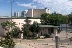 PROJEKT FÜR DIE RESTAURIERUNGSARBEITEN AN DEM GEBÄUDE DER STAATSOPER UND DES BALLETTS