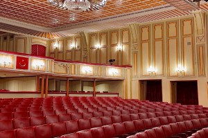 PROJEKT FÜR DIE RESTAURIERUNGSARBEITEN AN DEM GEBÄUDE DER STAATSOPER UND DES BALLETTS