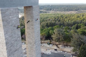 PROJEKT FÜR DIE LANDSCHAFTSGESTALTUNGS- UND RESTAURIERUNGSARBEITEN AM DENKMAL DER MÄRTYRER VON ÇANAKKALE