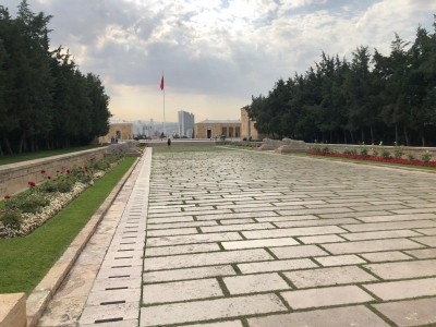 Projekt Für Die Restaurierungsarbeiten Für Die In Anıtkabir Auf Der Strasse Mit Löwen Befindlichen Statuten Der Türkischen Männer-, Türkischen Frauen- Und 24 Löwenstatuen Mit Dem Sockel