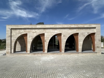 Überbauprojekt Für Das Besucheraufnahmezentrum Des Yunus Emre Grabs In Eskişehir